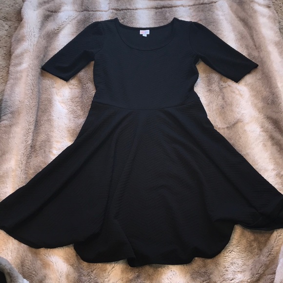 LuLaRoe Dresses & Skirts - Ultra Rare LuLaRoe Nicole dress